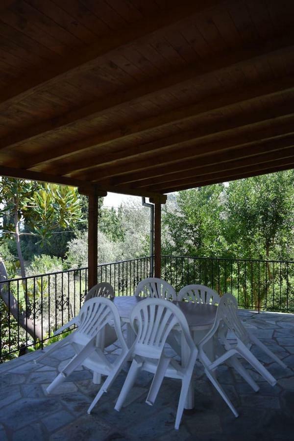 Holiday Home Dionysis خوريفتون المظهر الخارجي الصورة